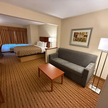 Quality Inn & Suites Eau Claire Exterior foto