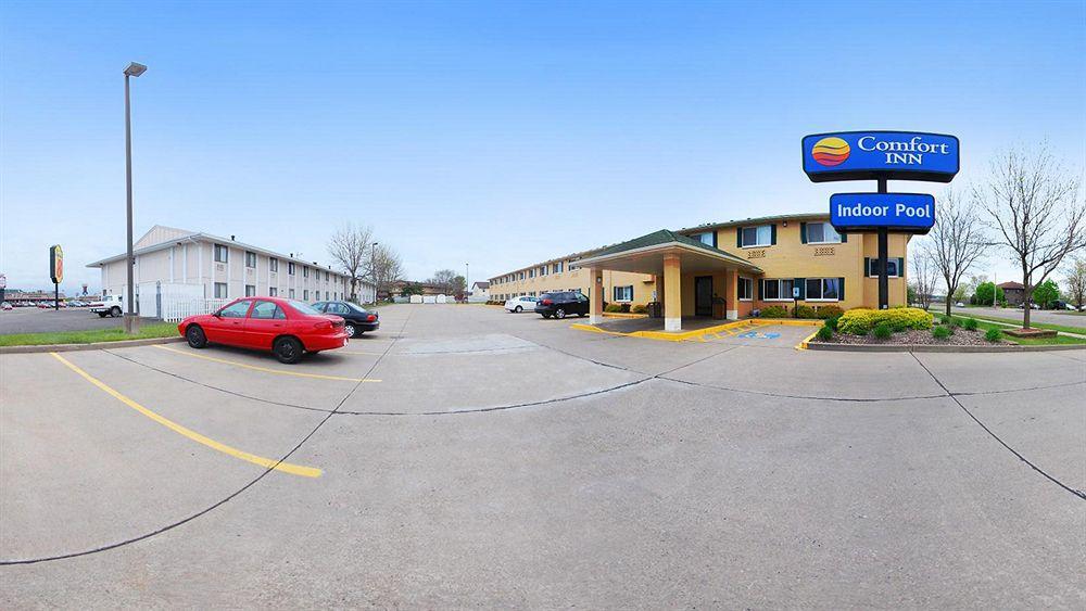 Quality Inn & Suites Eau Claire Exterior foto