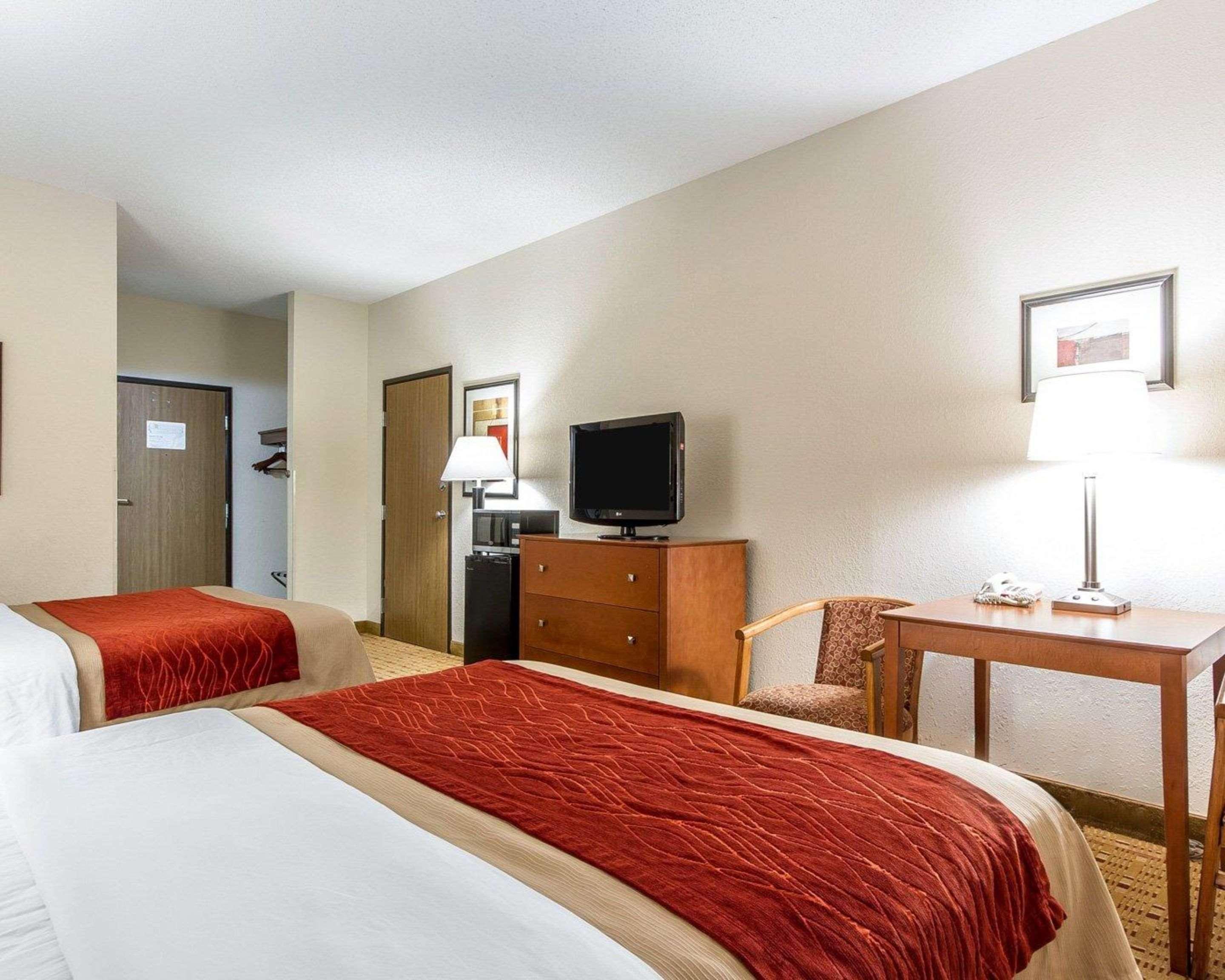 Quality Inn & Suites Eau Claire Exterior foto